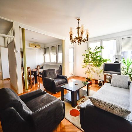 Apartman Centar Lux بايرت المظهر الخارجي الصورة