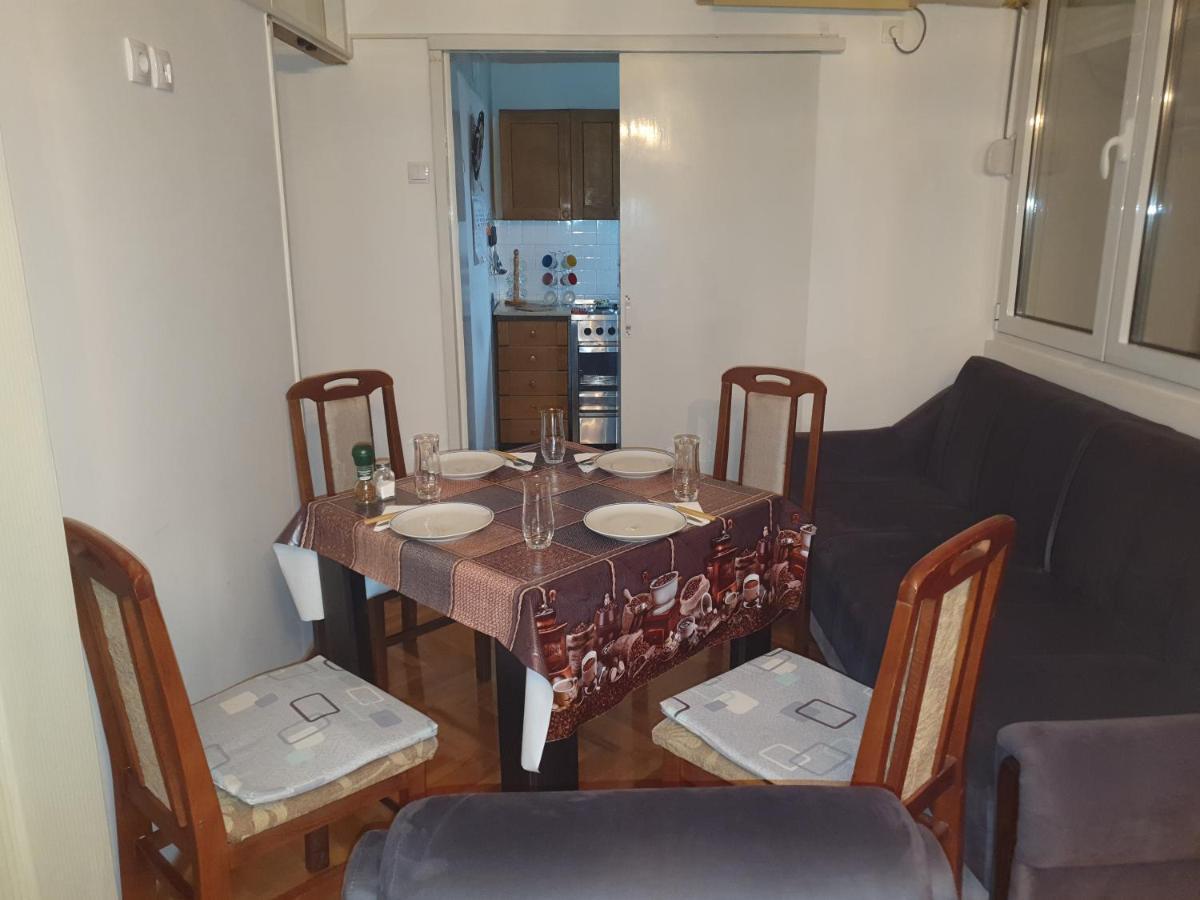 Apartman Centar Lux بايرت المظهر الخارجي الصورة