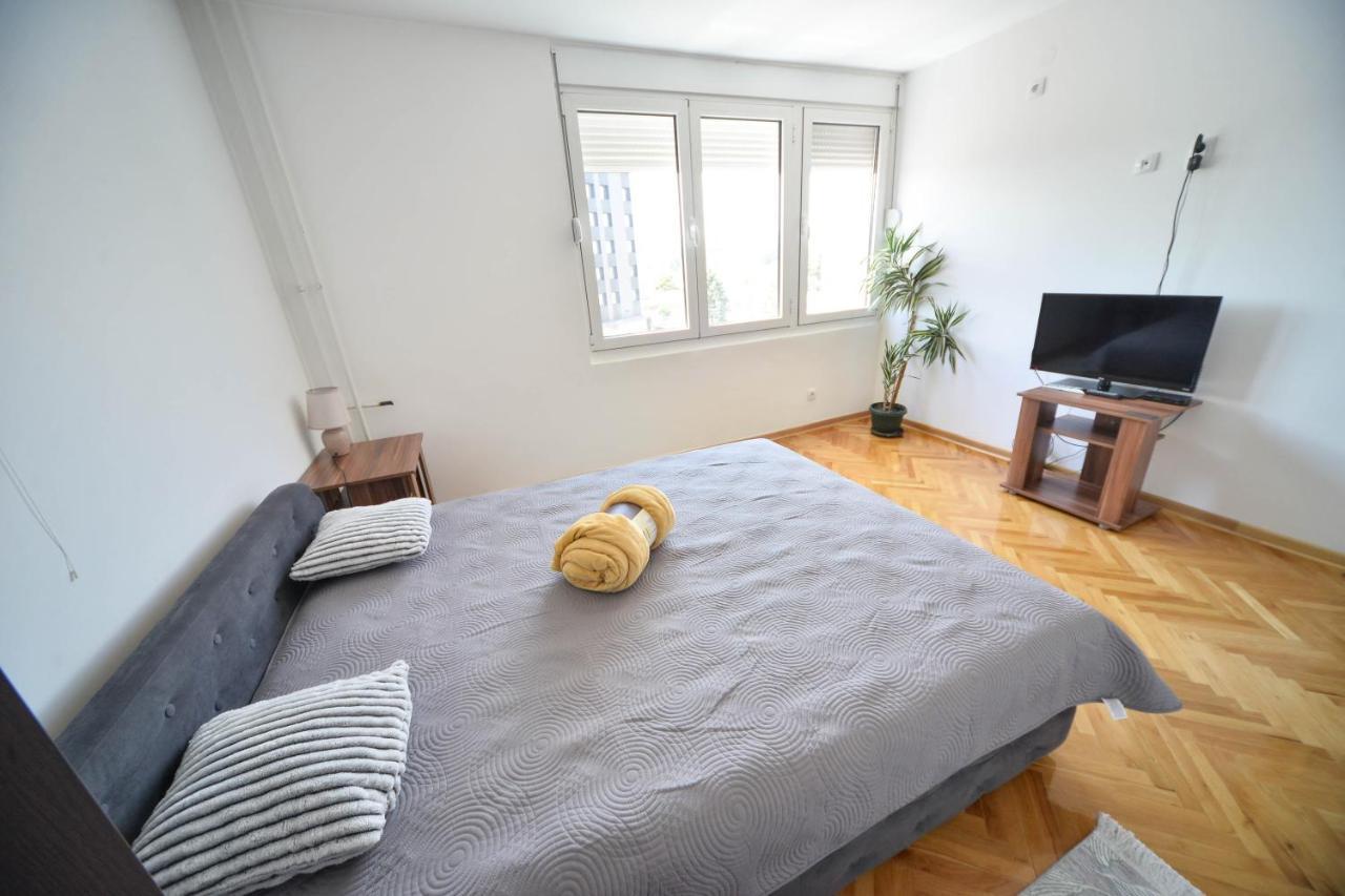 Apartman Centar Lux بايرت المظهر الخارجي الصورة