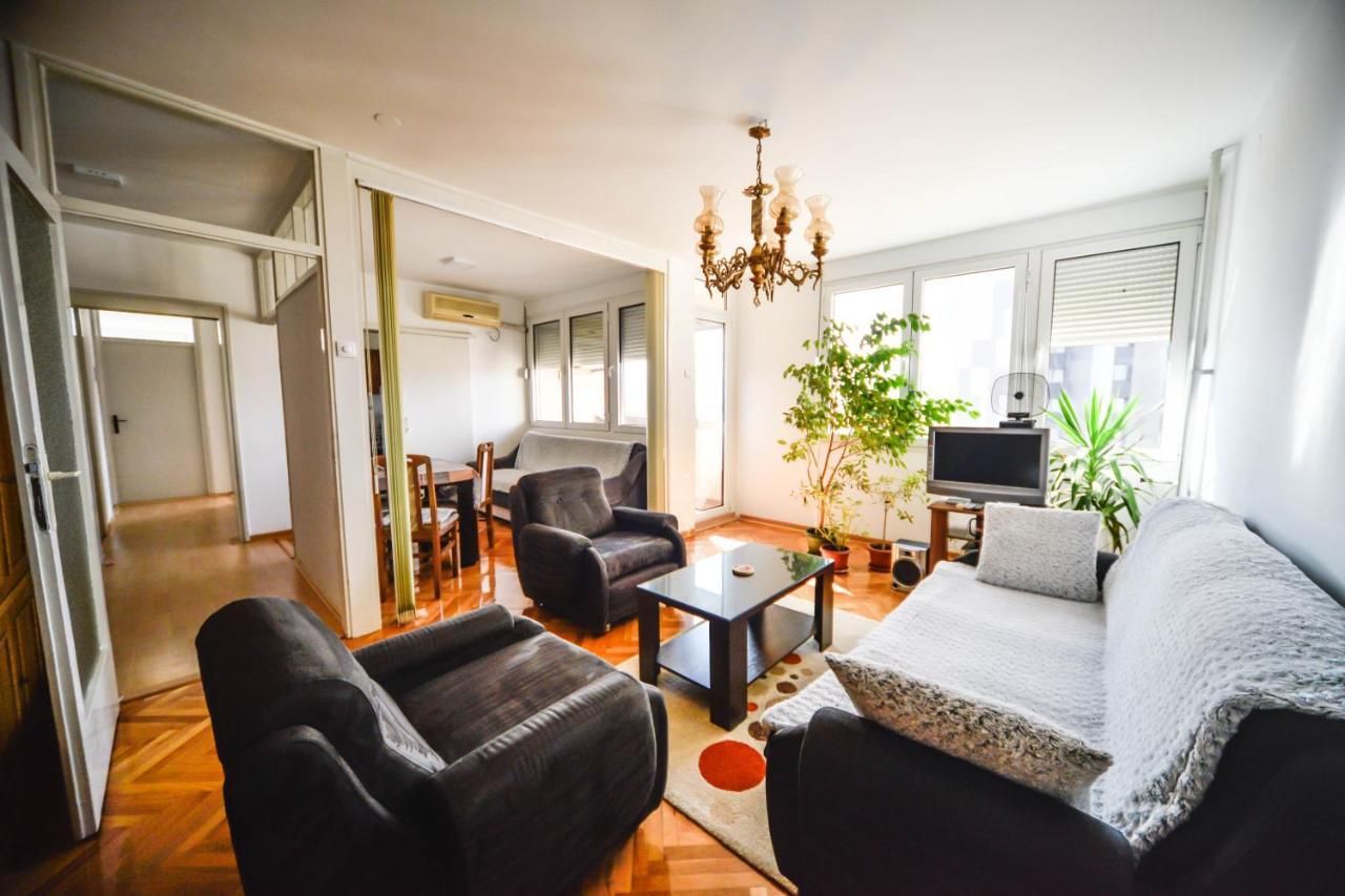 Apartman Centar Lux بايرت المظهر الخارجي الصورة