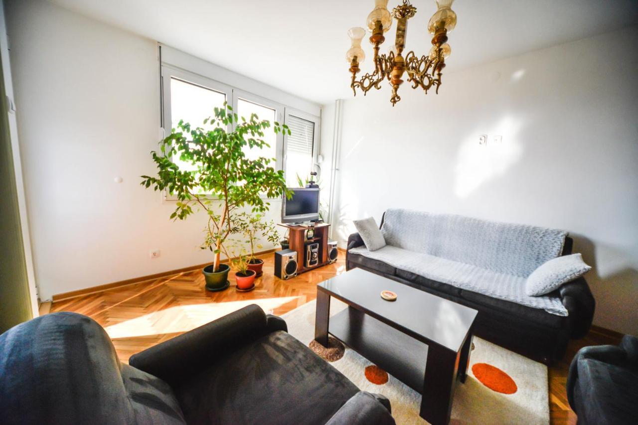 Apartman Centar Lux بايرت المظهر الخارجي الصورة